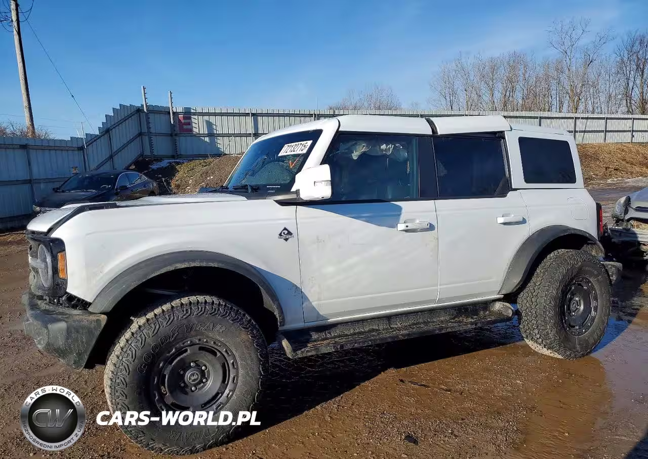 2025 Ford Bronco Outer Banks