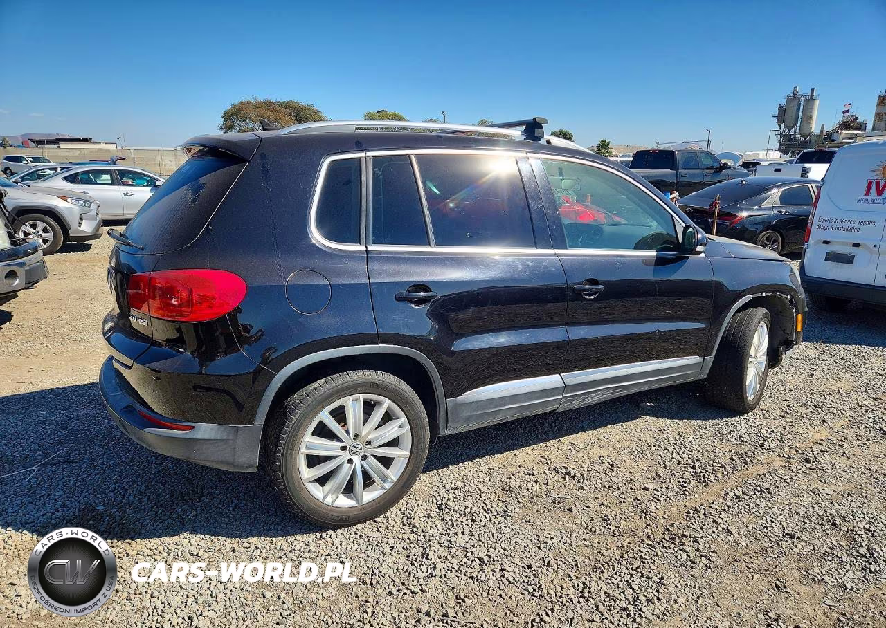 2013 Volkswagen Tiguan S VIN:WVGAV3AX8DW598193 - 3
