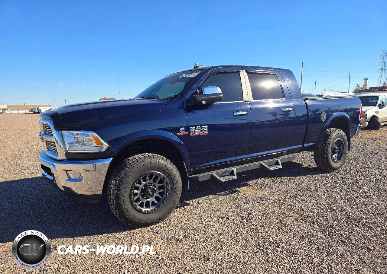 2018 Ram 3500 Laramie VIN:3C63R3ML6JG374805 - 1
