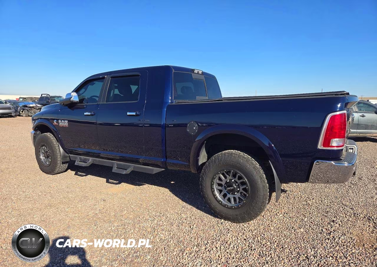 2018 Ram 3500 Laramie VIN:3C63R3ML6JG374805 - 2