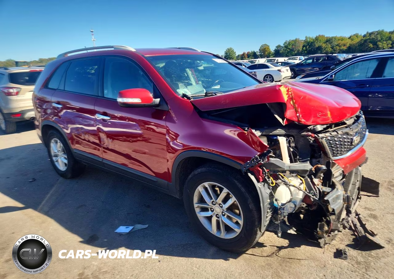 2015 Kia Sorento Lx VIN:5XYKT3A62FG637088 - 4