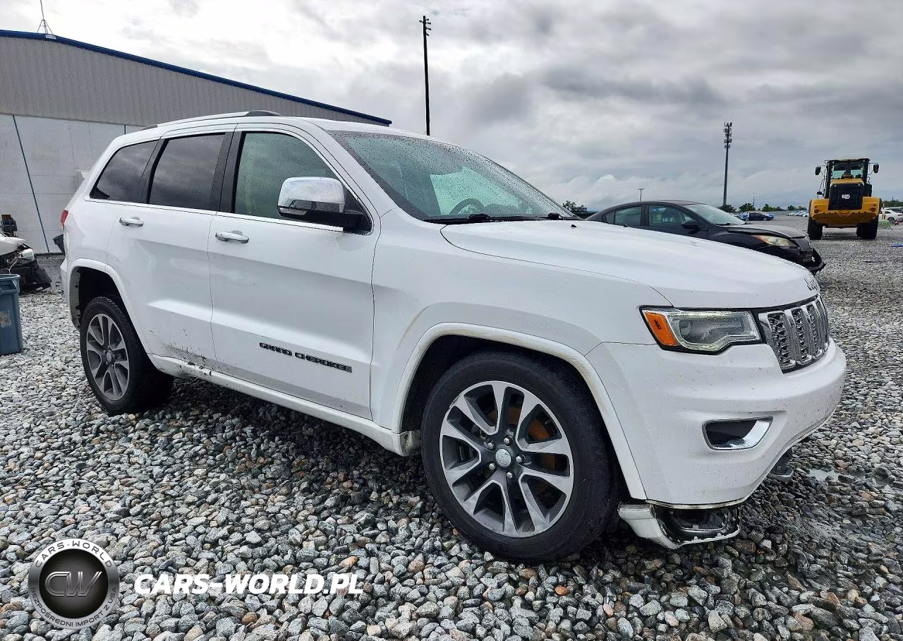 2017 Jeep Grand Cherokee Overland VIN:1C4RJFCG2HC772493 - 4