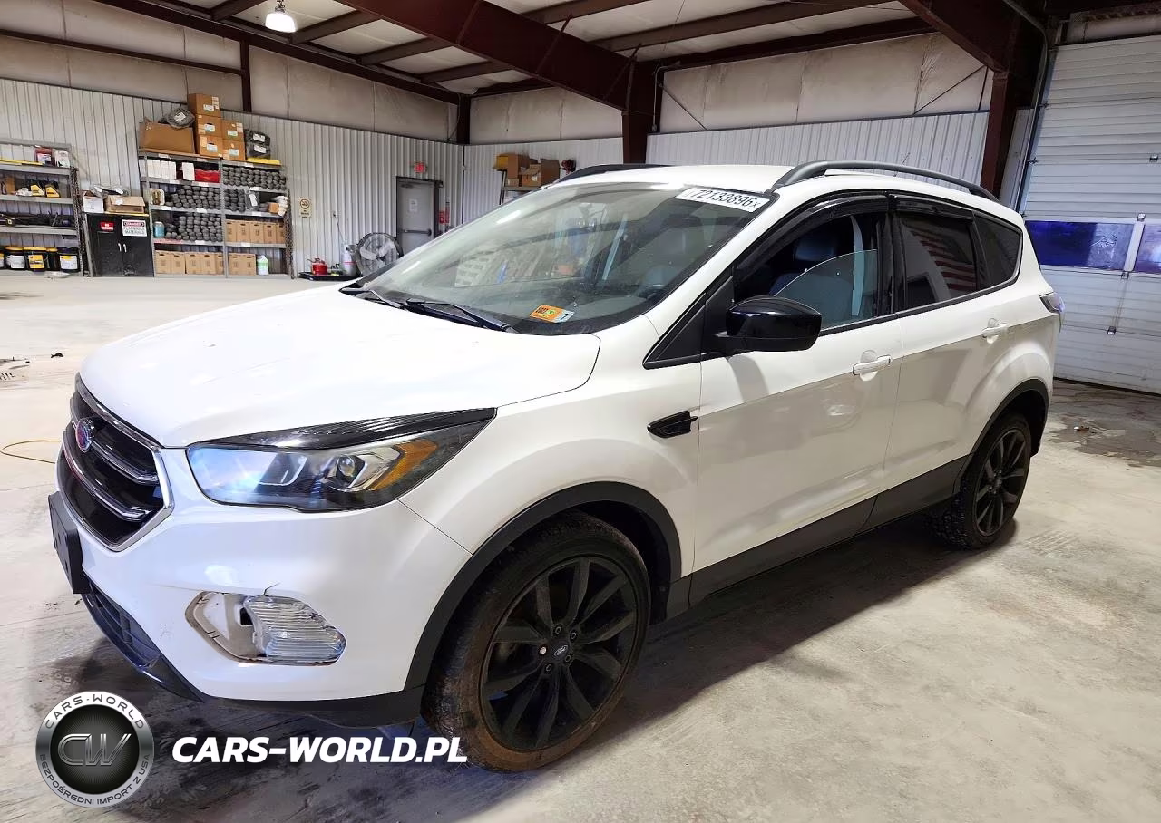 2017 Ford Escape Se VIN:1FMCU0GD8HUA99354 - 1