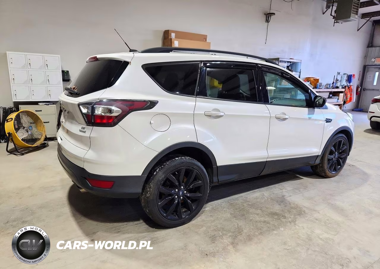 2017 Ford Escape Se VIN:1FMCU0GD8HUA99354 - 3