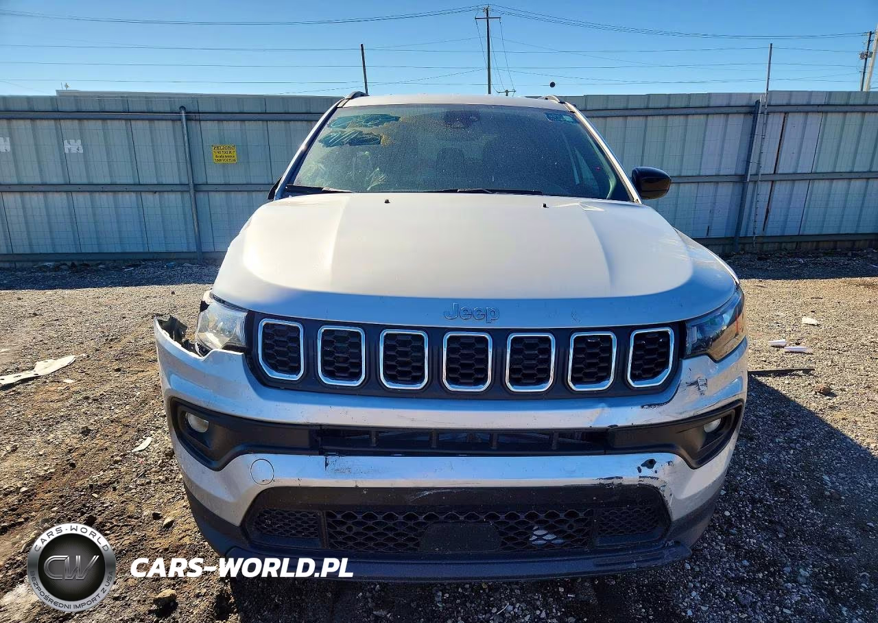 2024 Jeep Compass Latitude VIN:3C4NJDBN1RT110560 - 5