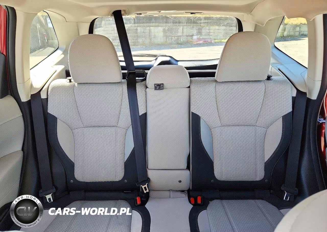 2023 Subaru Forester Premium VIN:JF2SKAEC8PH548109 - 10