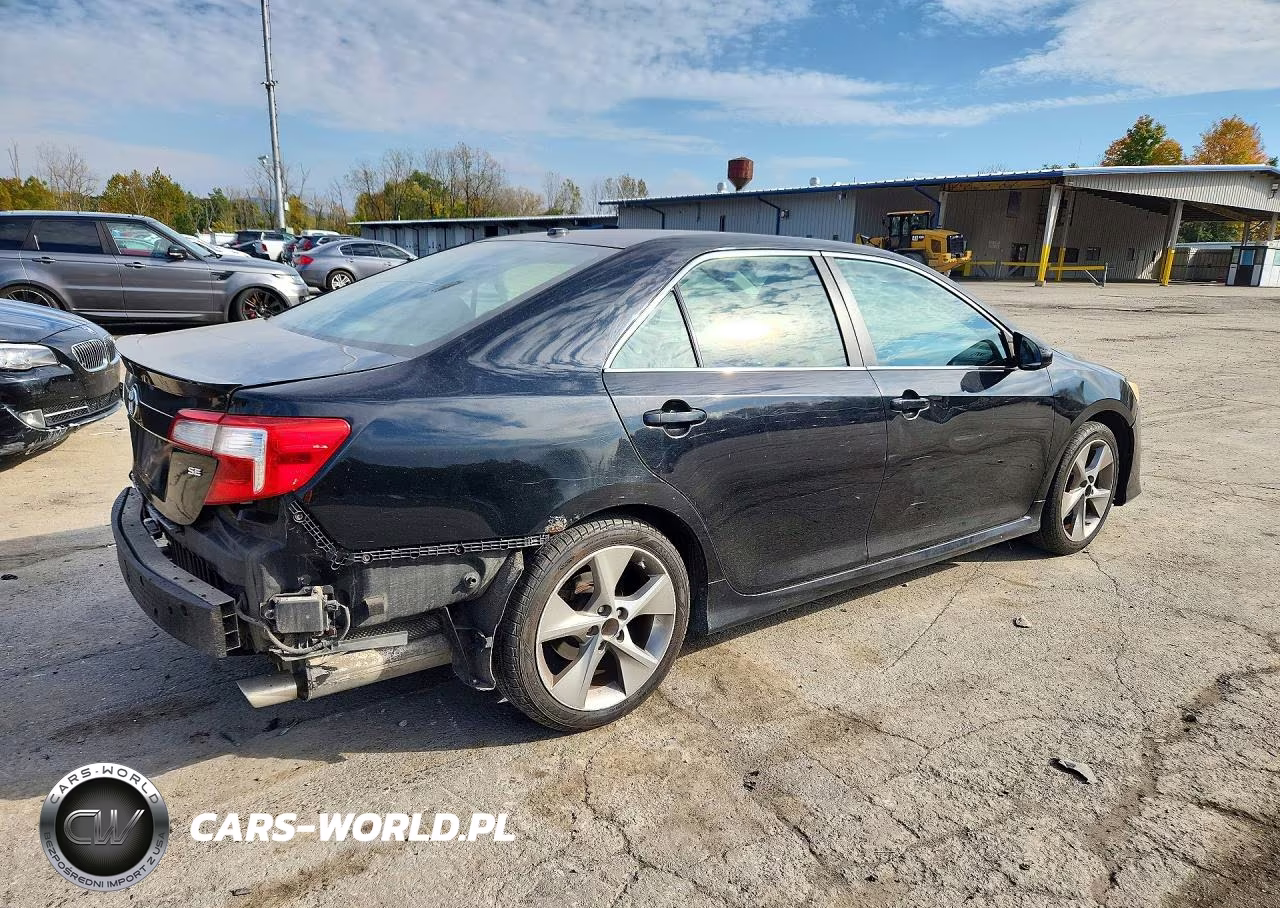 2013 Toyota Camry Se V6 VIN:4T1BK1FK2DU526898 - 3