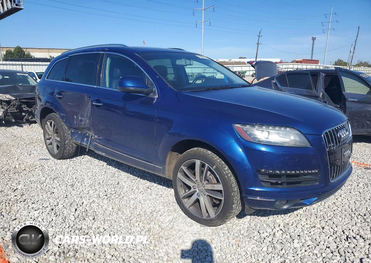 2015 Audi Q7 Premium Plus VIN:WA1LGAFEXFD025419 - 4
