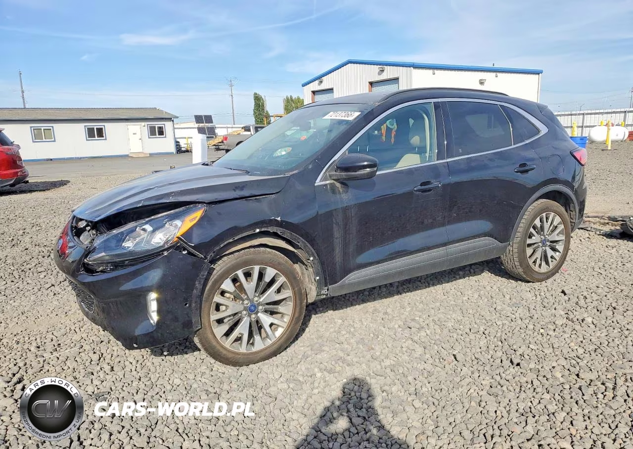 2020 Ford Escape Titanium
