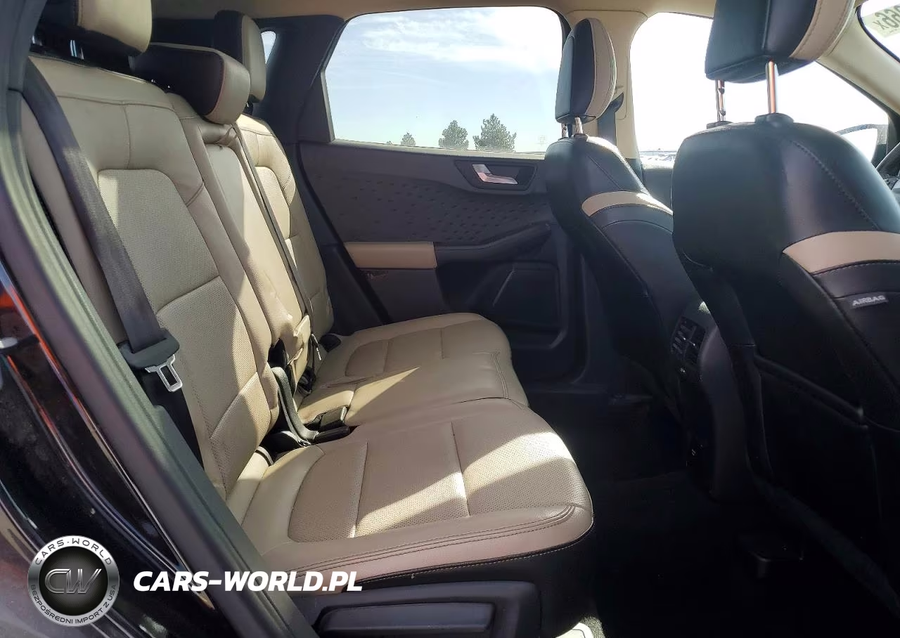 2020 Ford Escape Titanium VIN:1FMCU9J99LUA15155 - 11