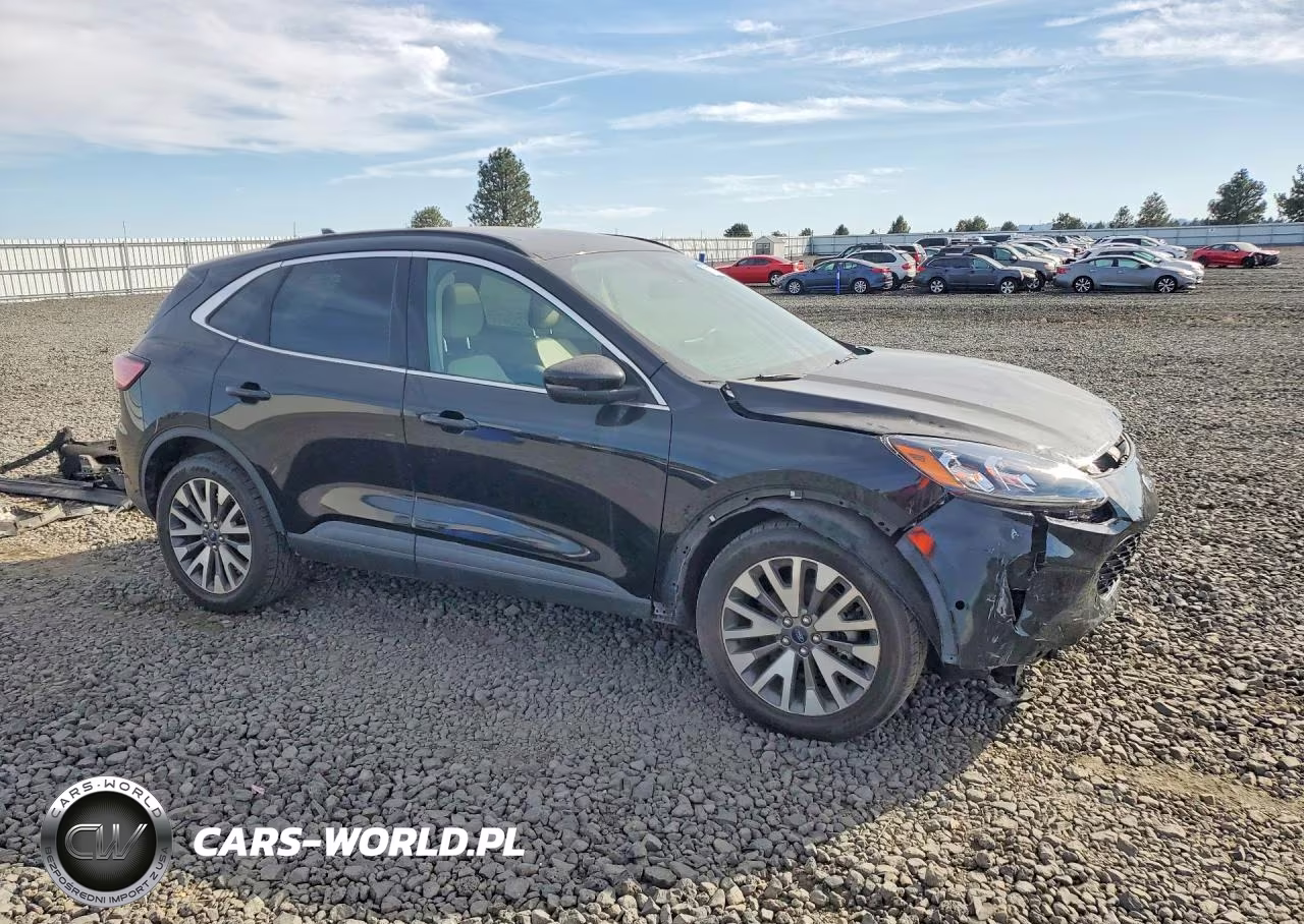 2020 Ford Escape Titanium VIN:1FMCU9J99LUA15155 - 4