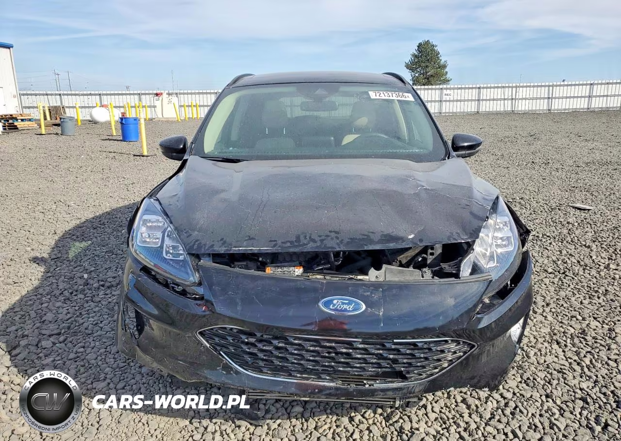 2020 Ford Escape Titanium VIN:1FMCU9J99LUA15155 - 5