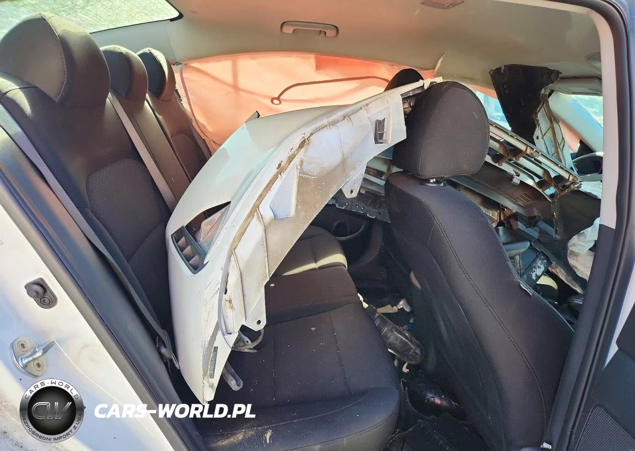 2020 Hyundai Elantra Sel VIN:5NPD84LF9LH522943 - 10