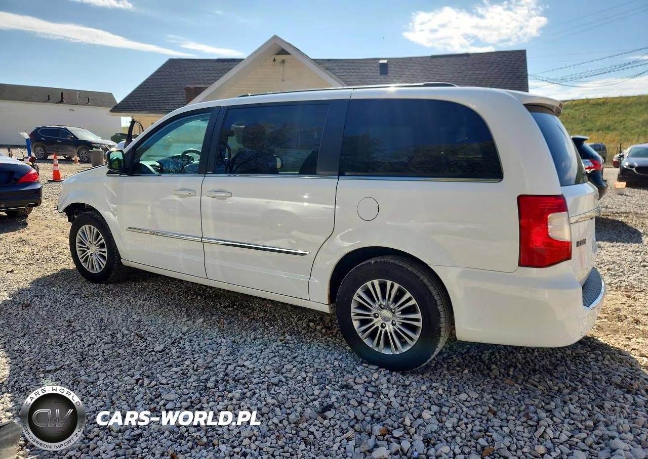 2014 Chrysler Town & Country Touring L VIN:2C4RC1CGXER338709 - 2