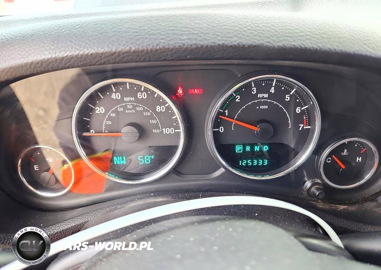2013 Jeep Wrangler Sport VIN:1C4AJWAG0DL583626 - 9
