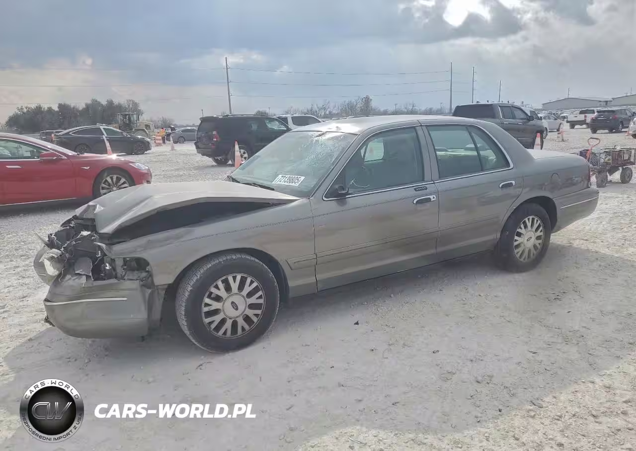2004 Ford Crown Victoria Lx