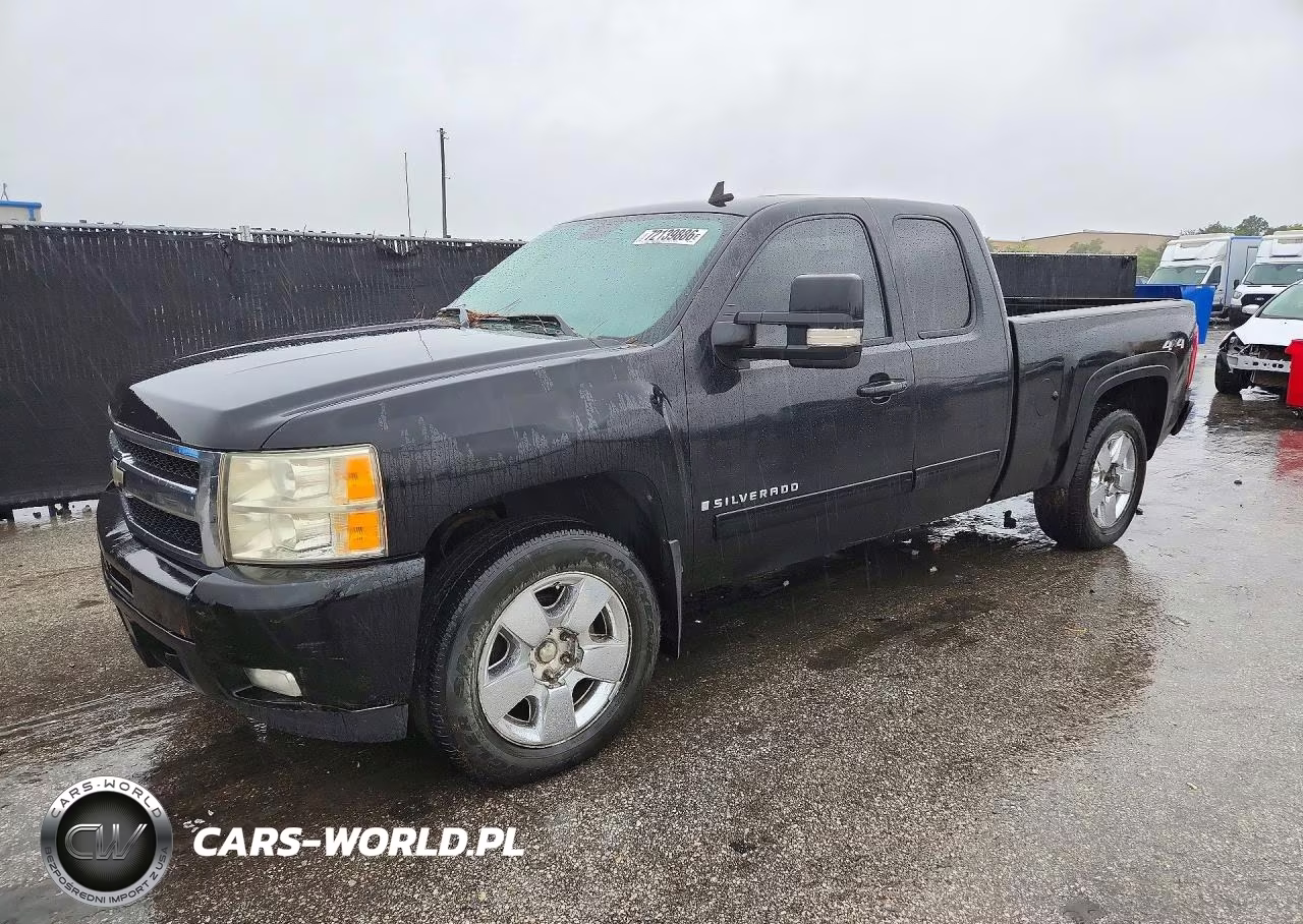 2009 Chevrolet Silverado K1500 Ltz – zdjęcie 1 z 12