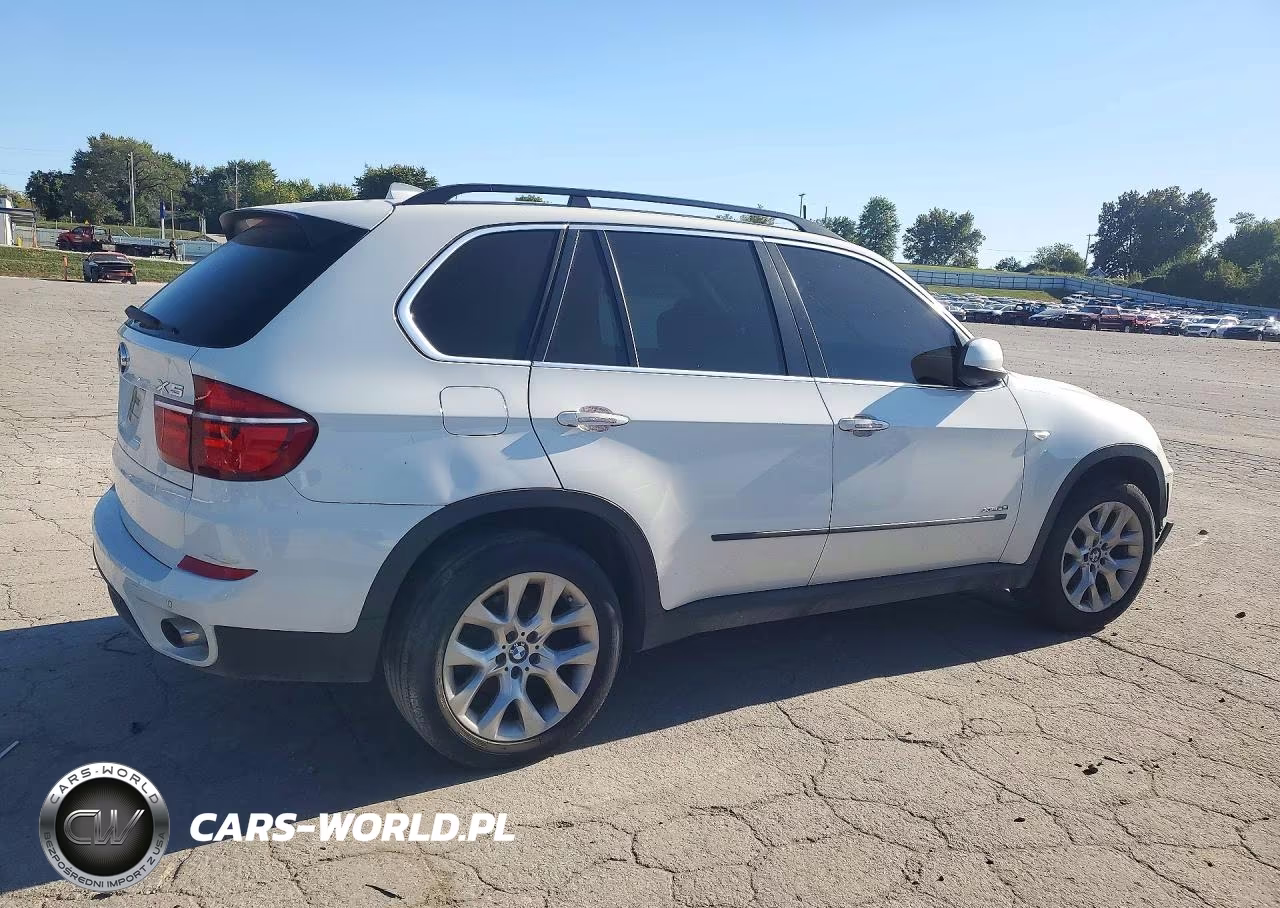 2013 BMW X5 xDrive35I VIN:5UXZV4C56D0B16320 - 3
