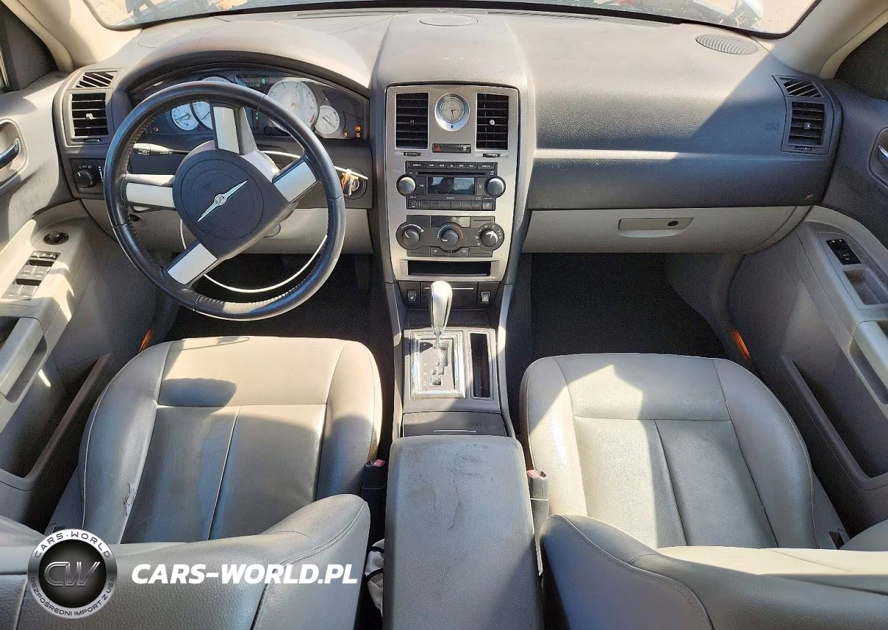 2007 Chrysler 300 Touring VIN:2C3KA53G27H777723 - 8