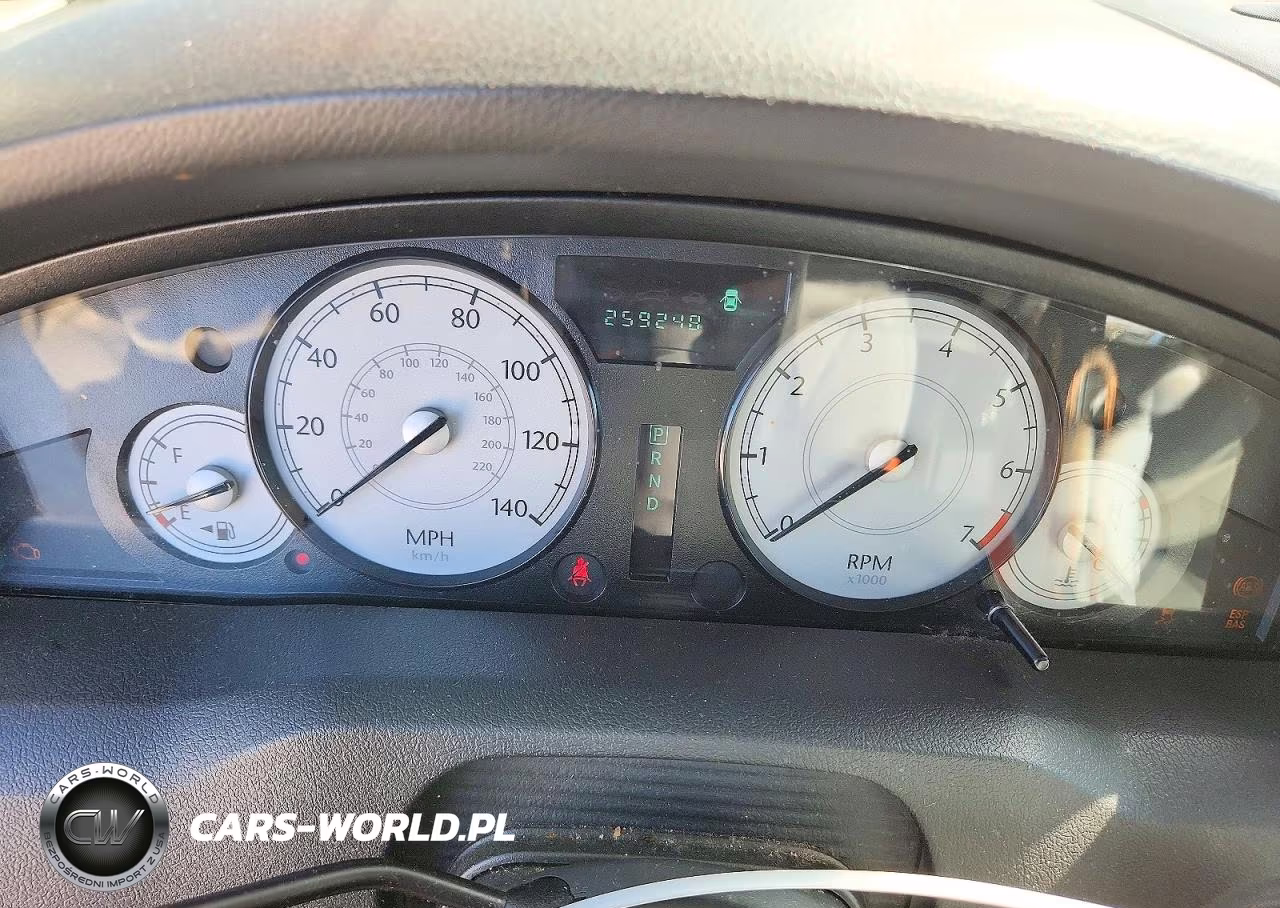 2007 Chrysler 300 Touring VIN:2C3KA53G27H777723 - 9