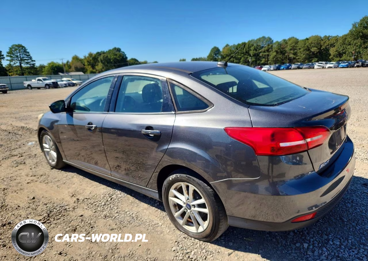 2015 Ford Focus Se VIN:1FADP3F22FL214394 - 2