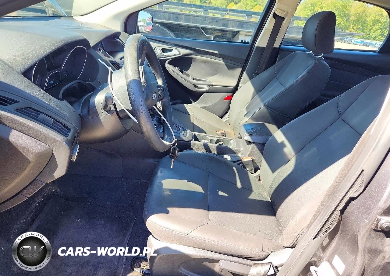 2015 Ford Focus Se VIN:1FADP3F22FL214394 - 7