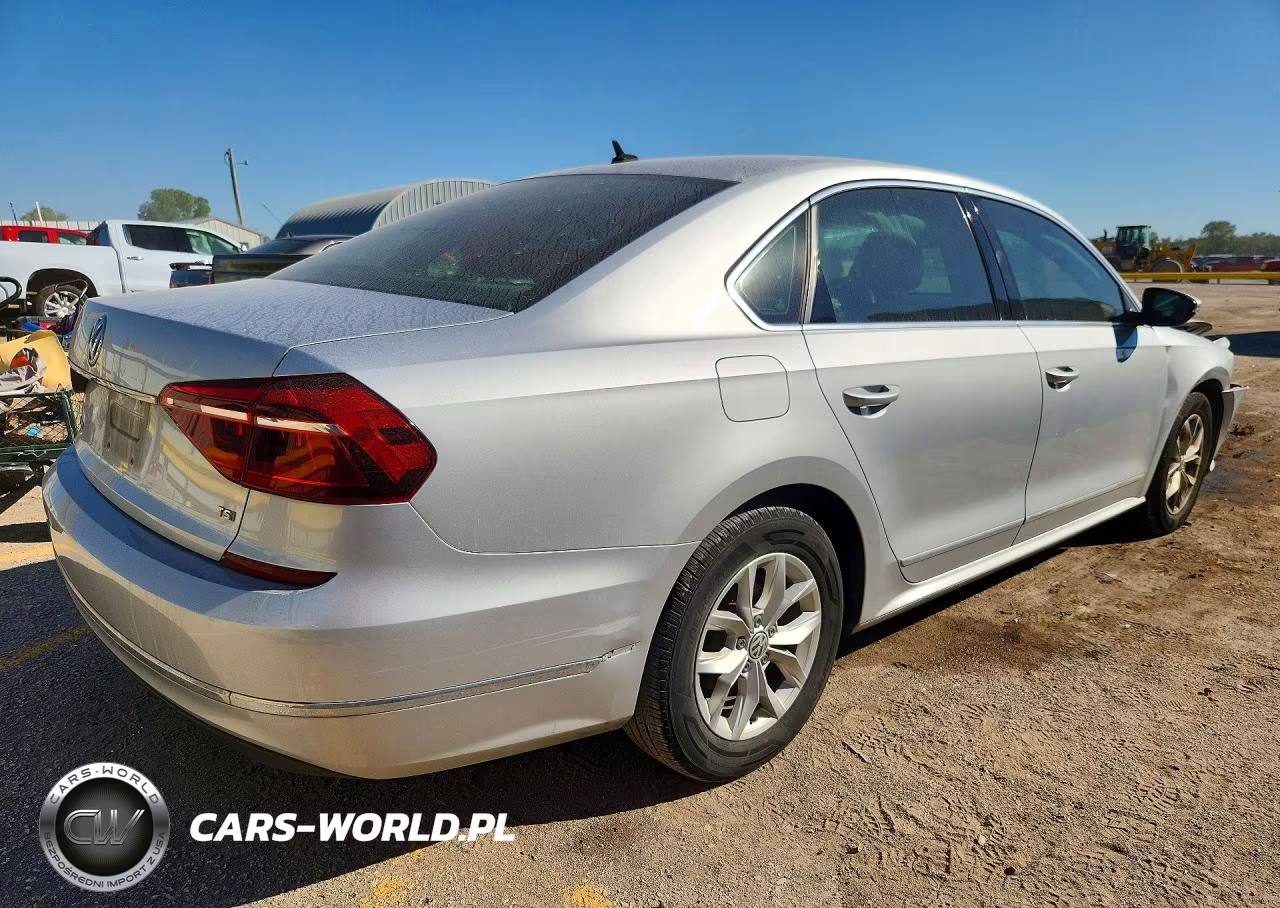 2017 Volkswagen Passat S VIN:1VWAT7A35HC075572 - 3