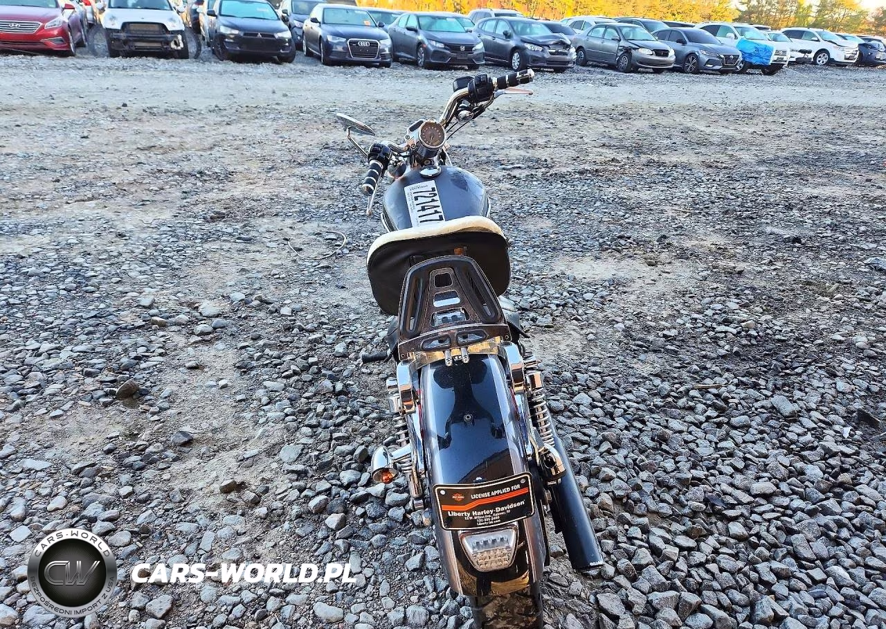 2014 Harley-Davidson Xl1200 C VIN:1HD1CT314EC401251 - 4