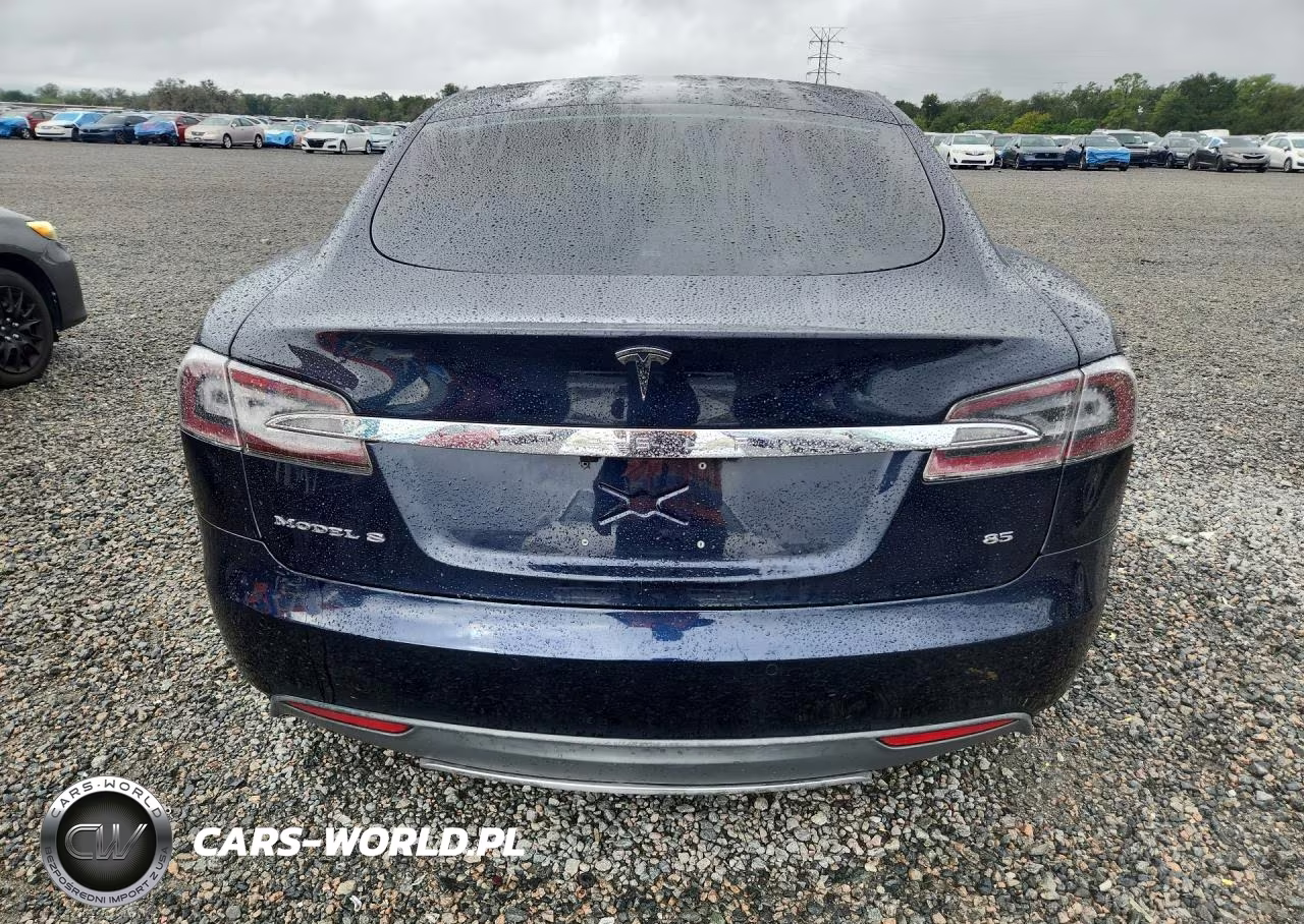 2014 Tesla Model S VIN:5YJSA1H18EFP42986 - 6