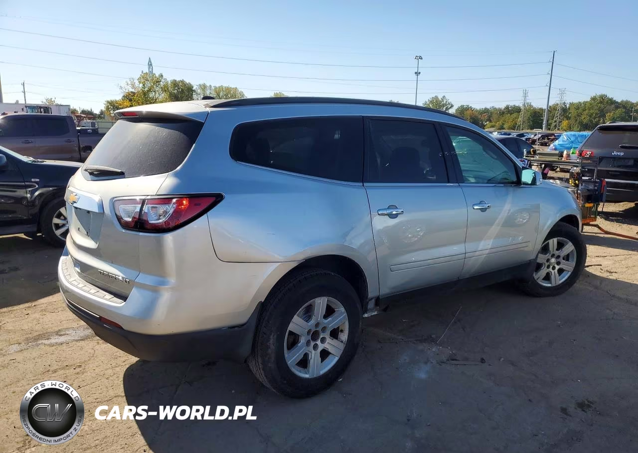 2014 Chevrolet Traverse Lt VIN:1GNKRGKDXEJ190051 - 3