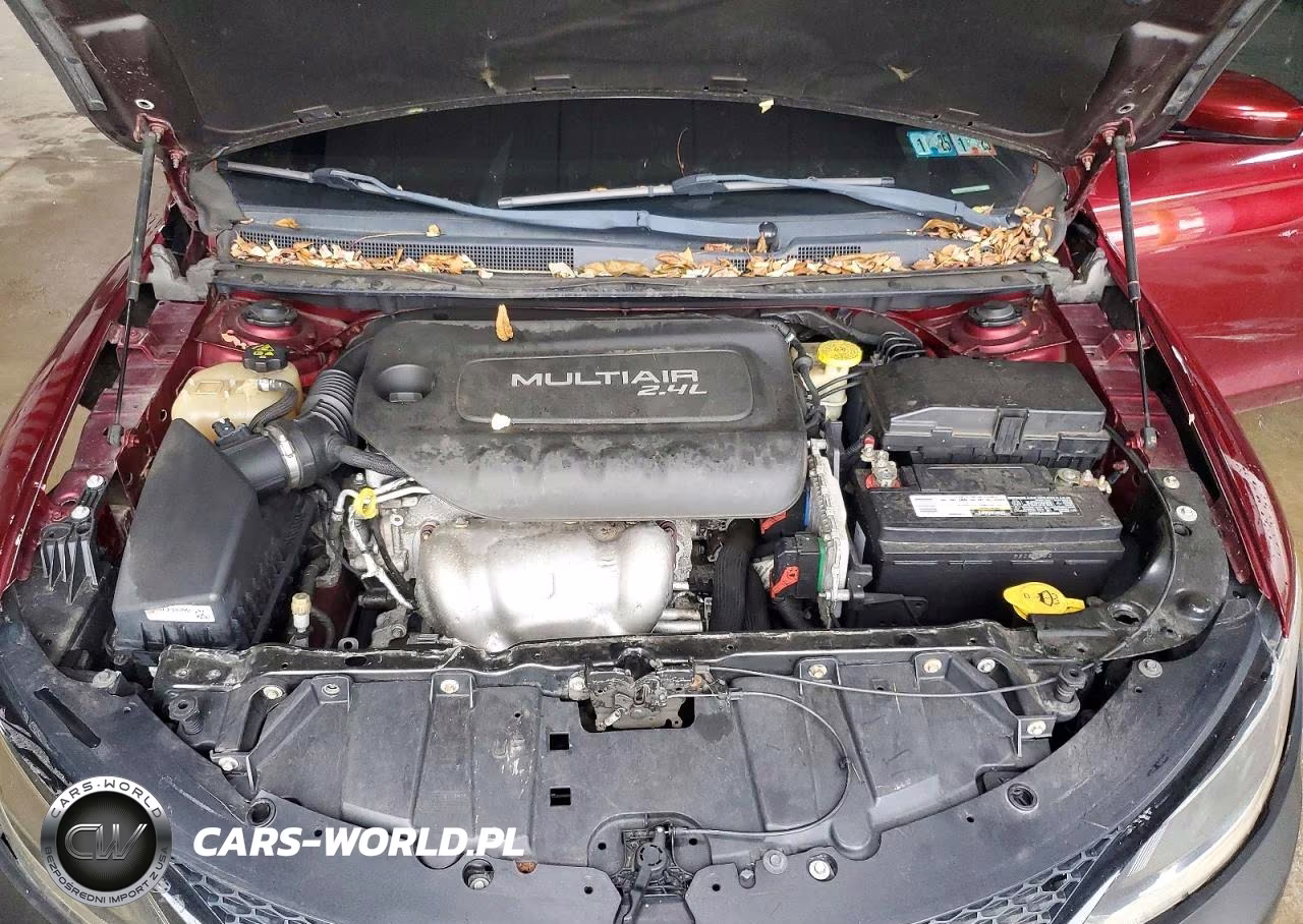 2015 Chrysler 200 S VIN:1C3CCCBB5FN627071 - 11