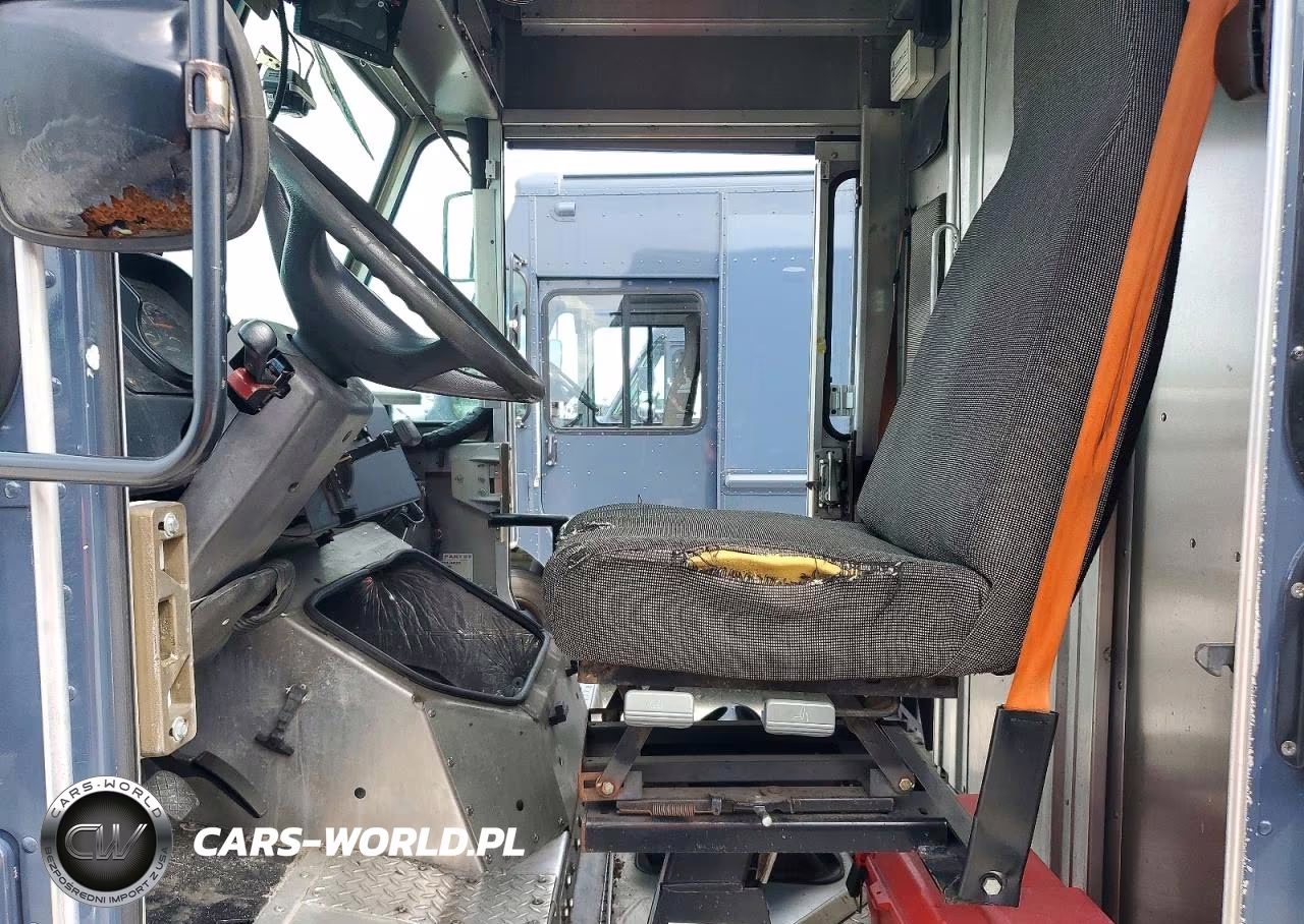 2020 Freightliner Mt45G Delivery Truck VIN:4UZAC2EA5LCMK0196 - 7