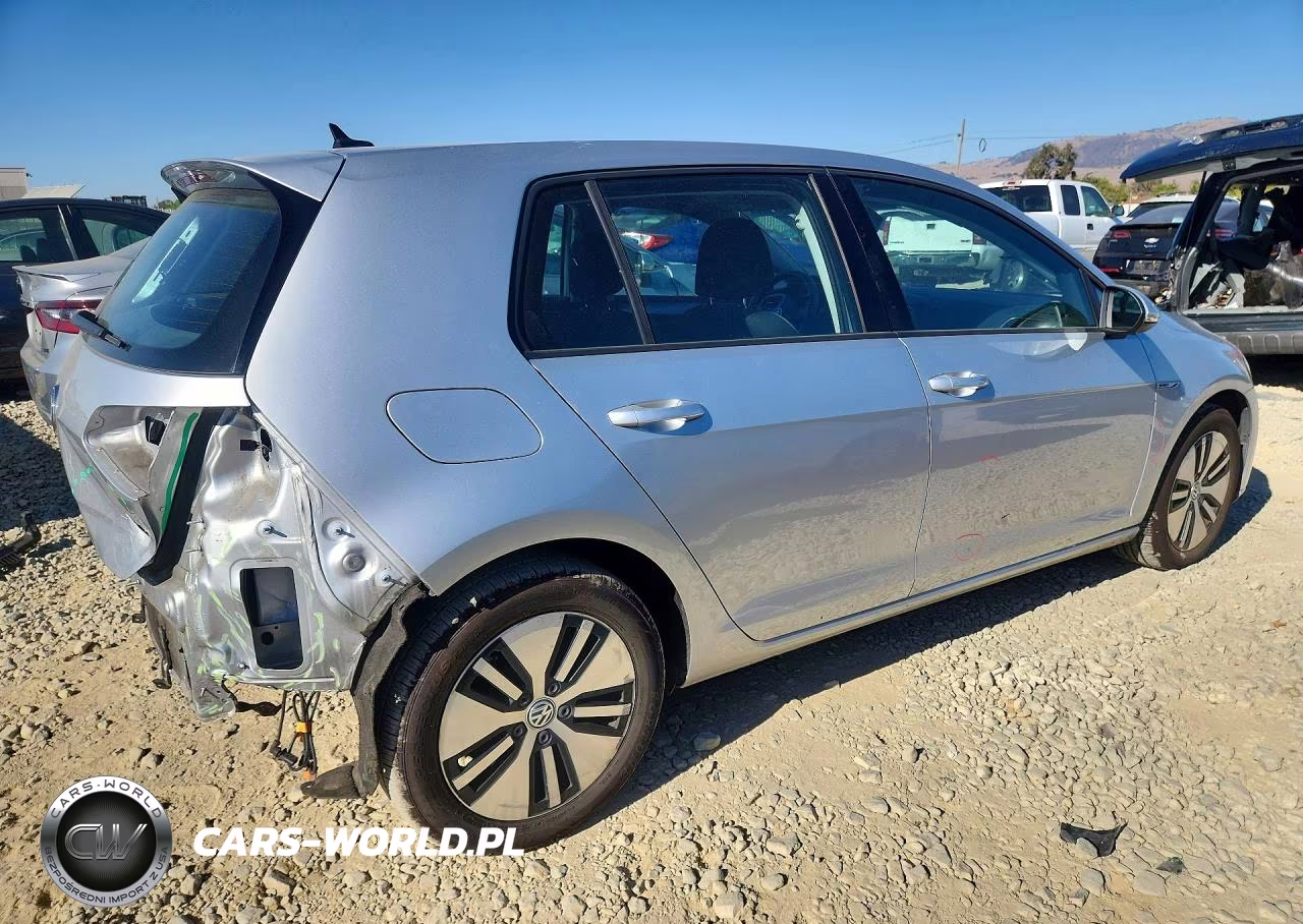 2016 Volkswagen E-Golf Se VIN:WVWKP7AU2GW916832 - 3