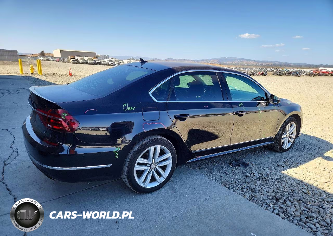 2017 Volkswagen Passat Sel Premium VIN:1VWCM7A36HC053666 - 3