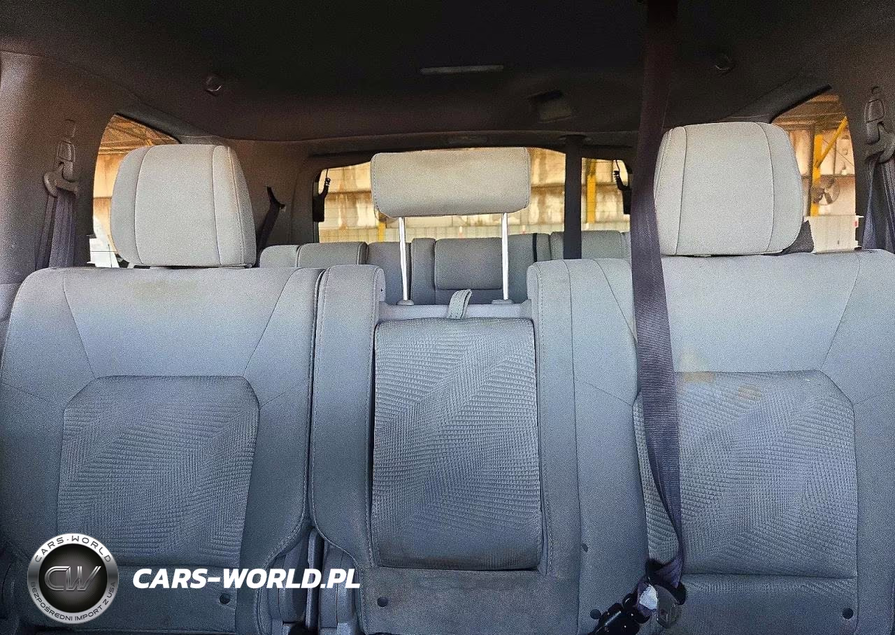 2015 Honda Pilot Lx VIN:5FNYF4H25FB038459 - 10