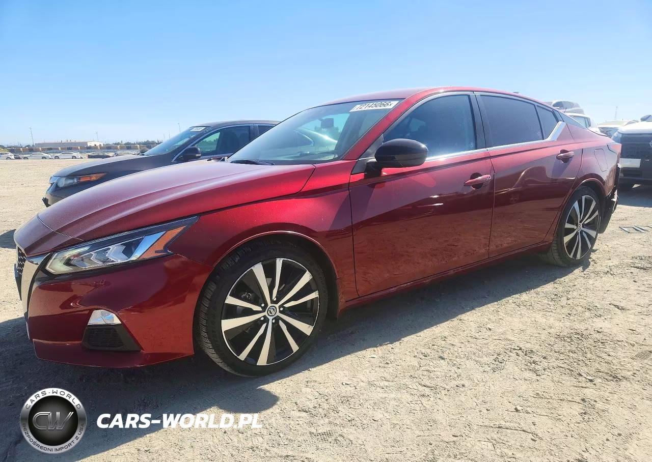 2022 Nissan Altima Sr