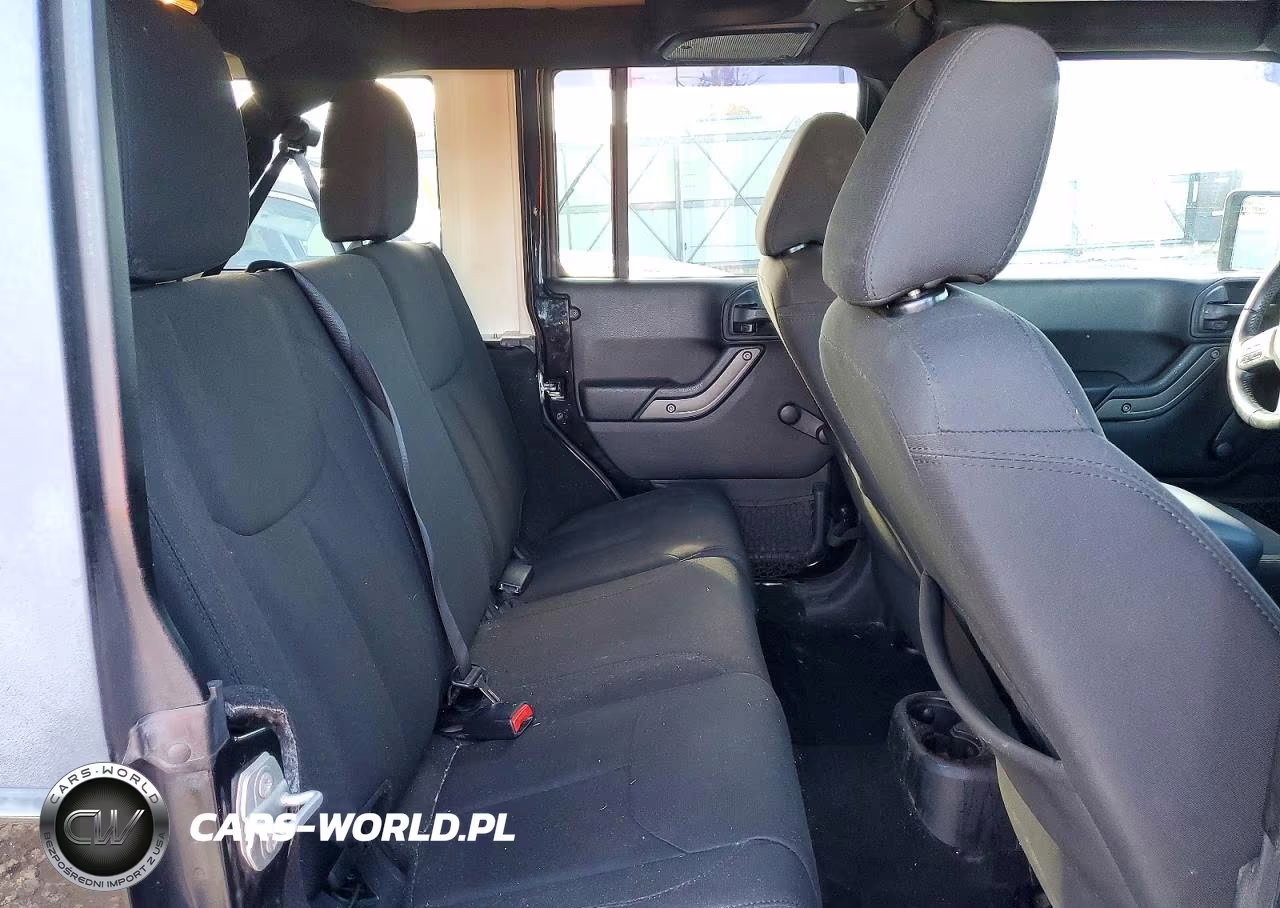 2016 Jeep Wrangler Unlimited Sport VIN:1C4BJWDG3GL152170 - 11