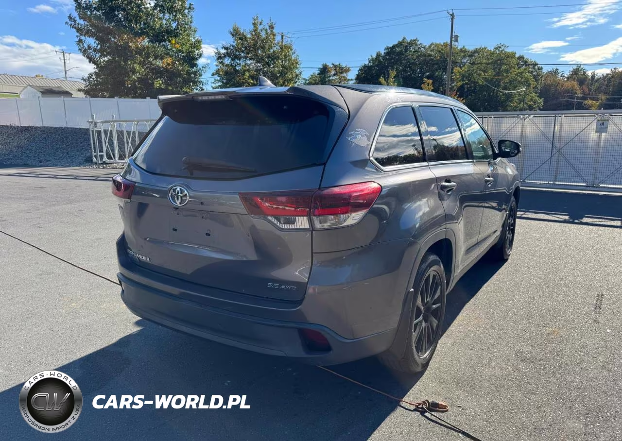 2019 Toyota Highlander Se VIN:5TDJZRFH0KS617801 - 3