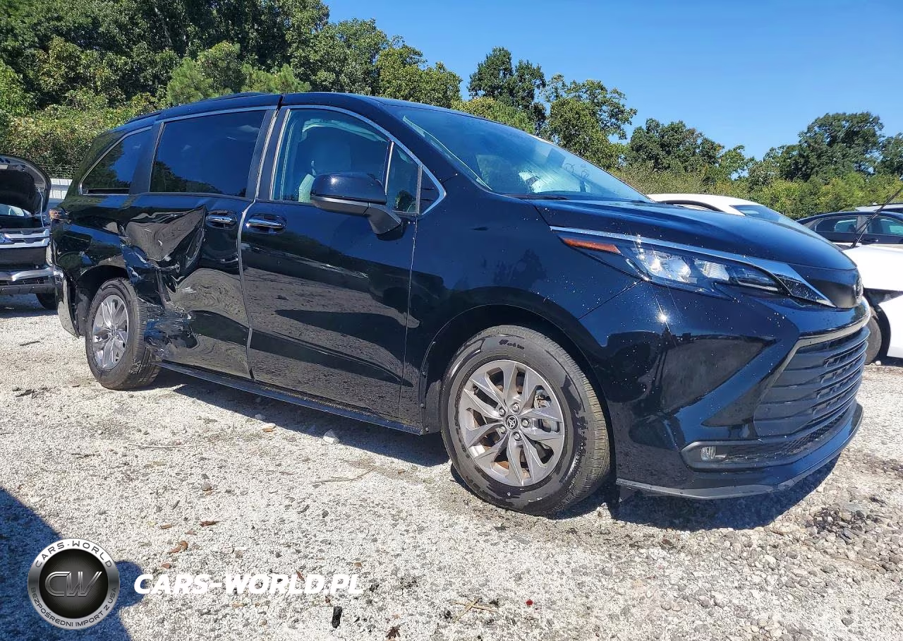 2026 Toyota Sienna Xle 8-Passenger VIN:5TDYRKEC8TS306825 - 4