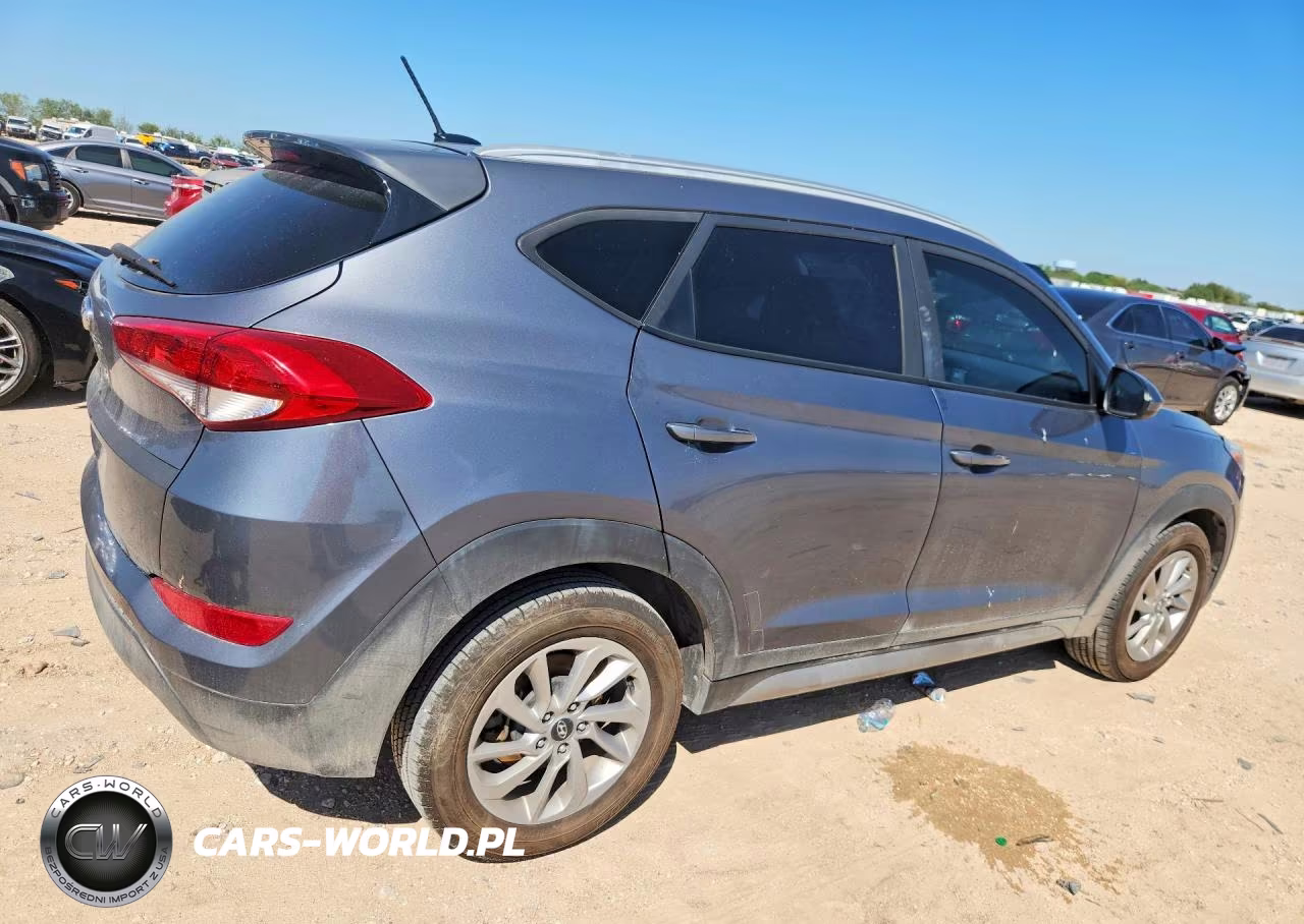 2017 Hyundai Tucson Se VIN:KM8J33A4XHU252661 - 3