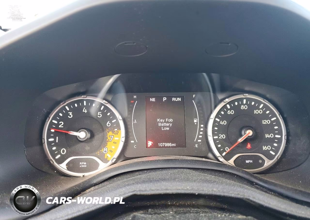 2017 Jeep Renegade Latitude VIN:ZACCJBBB2HPF18797 - 9