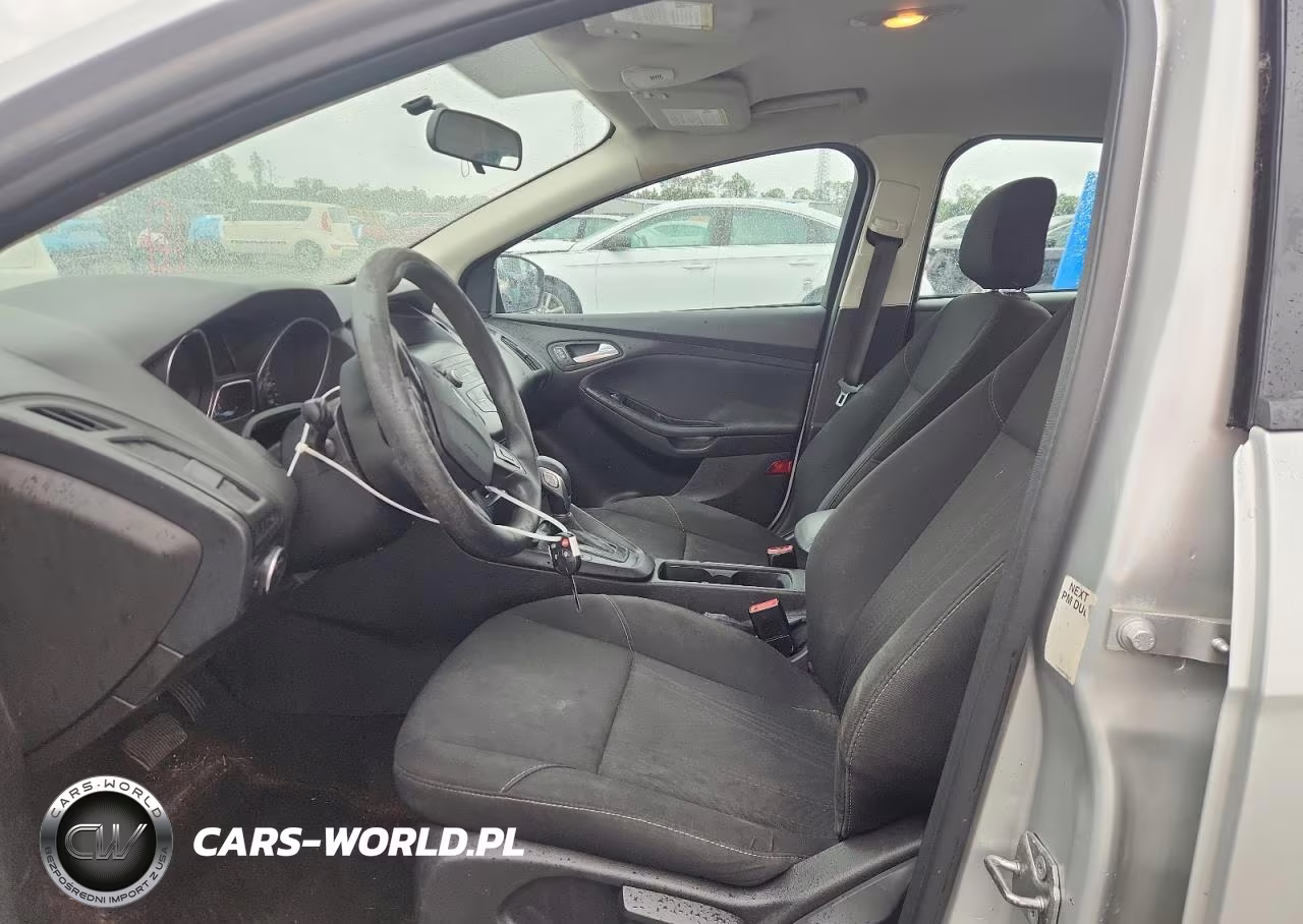 2018 Ford Focus Se VIN:1FADP3F2XJL324439 - 7