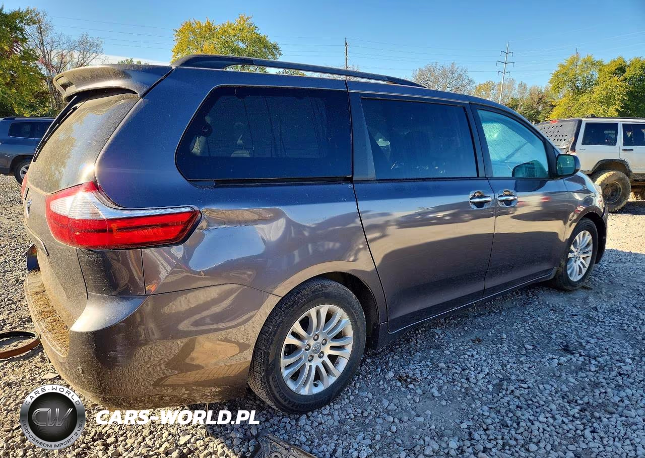2015 Toyota Sienna Xle Premium 8-Passenger VIN:5TDYK3DC1FS564801 - 3