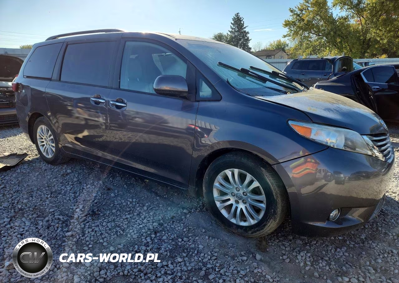 2015 Toyota Sienna Xle Premium 8-Passenger VIN:5TDYK3DC1FS564801 - 4