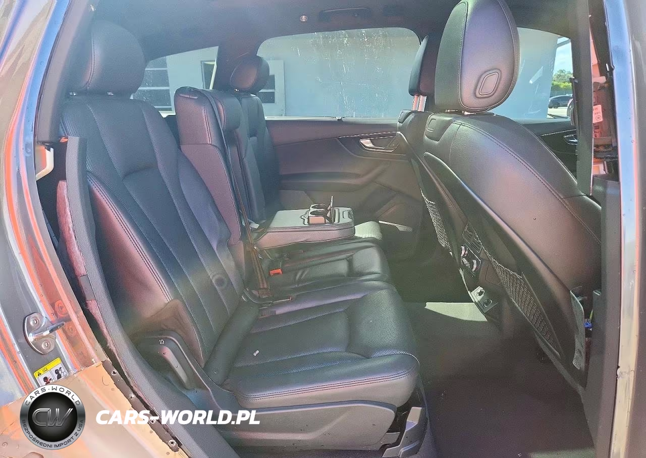2017 Audi Q7 Premium Plus VIN:WA1LAAF75HD035376 - 11