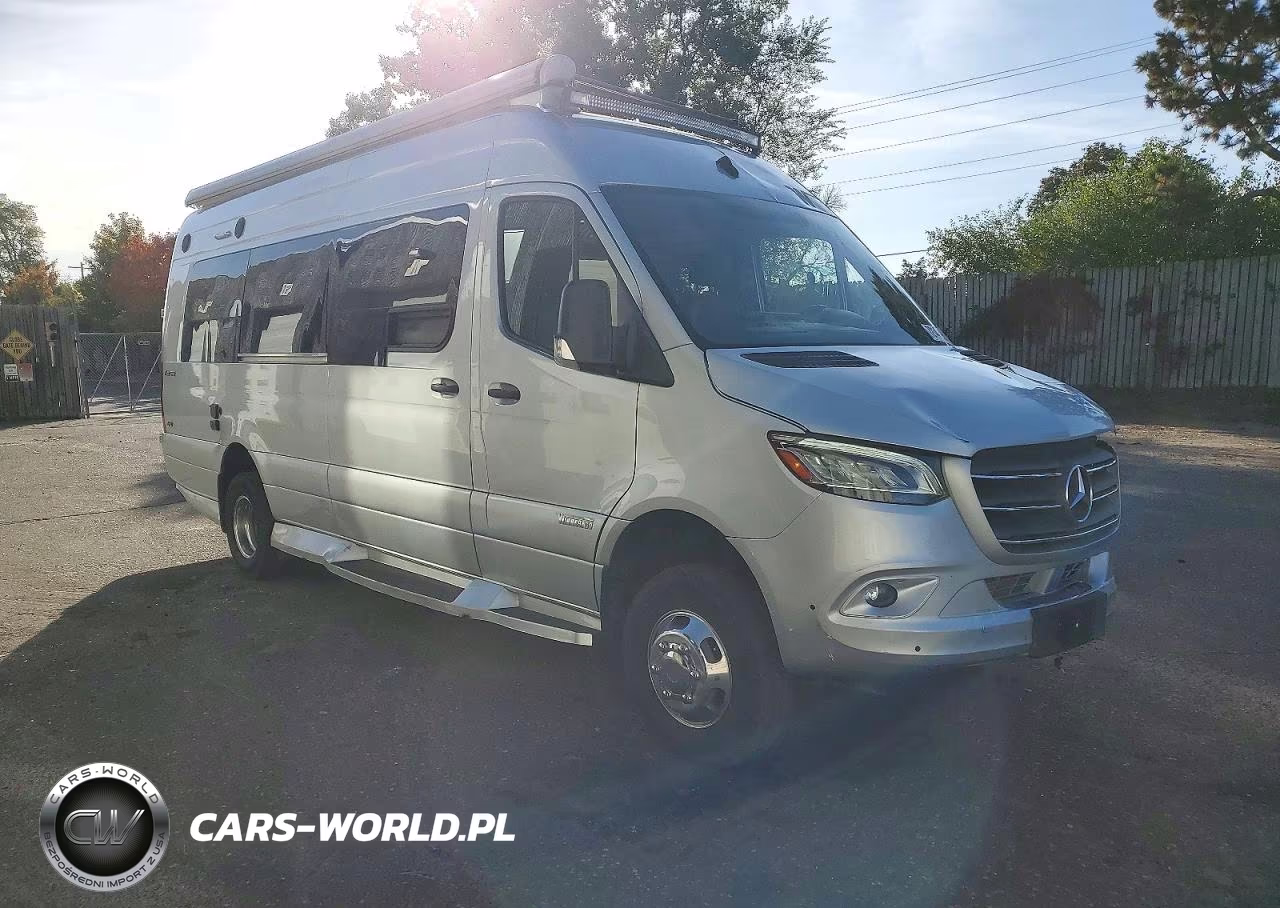 2022 Winnebago Sprinter 3 VIN:W1W8ED6Y2LP313138 - 1