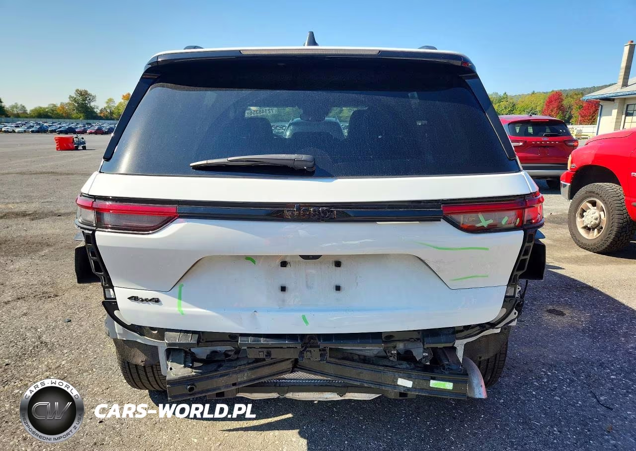 2024 Jeep Grand Cherokee Laredo VIN:1C4RJHAG3R8574931 - 6