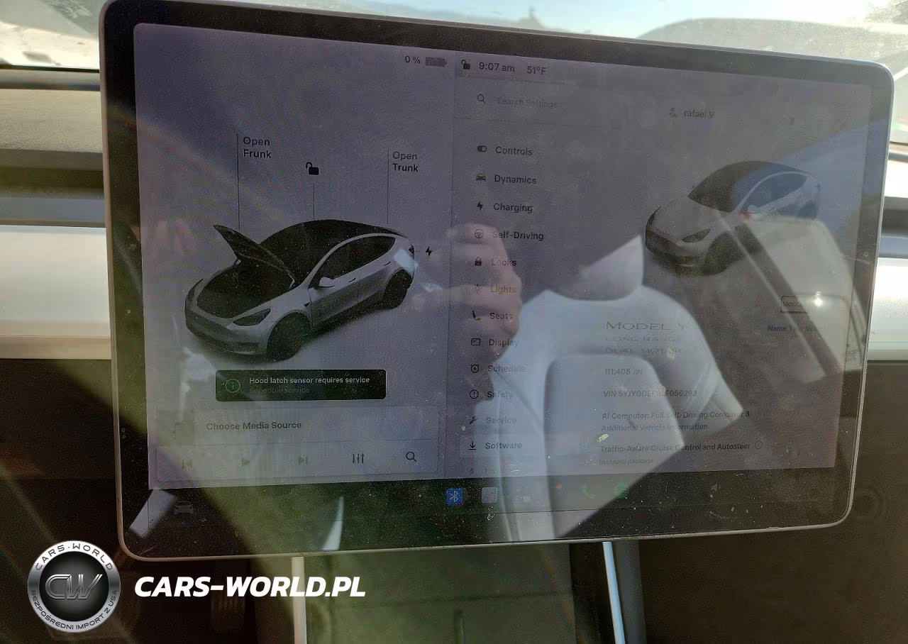 2020 Tesla Model Y VIN:5YJYGDEE0LF056293 - 9