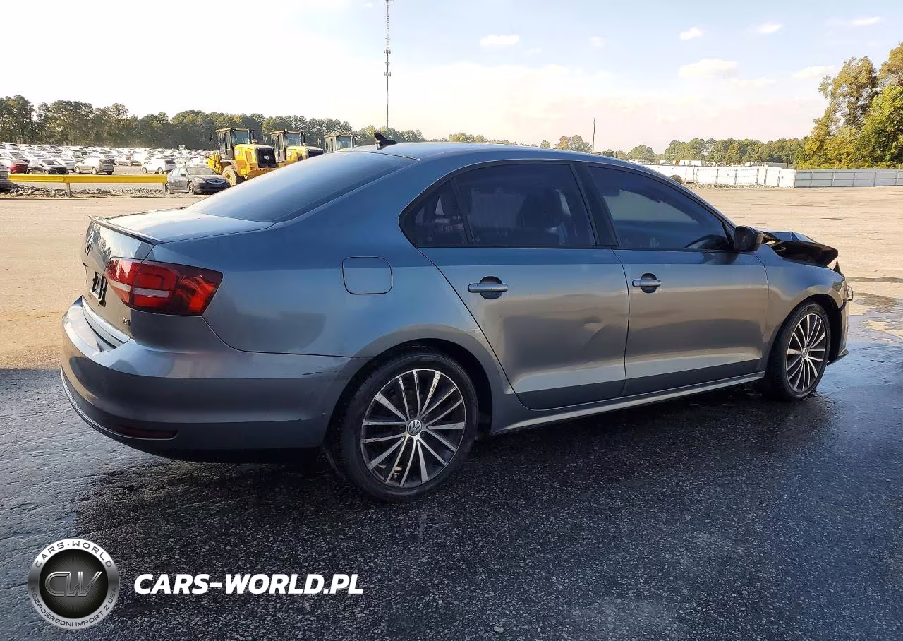 2016 Volkswagen Jetta Sport VIN:3VWD17AJ3GM227878 - 3