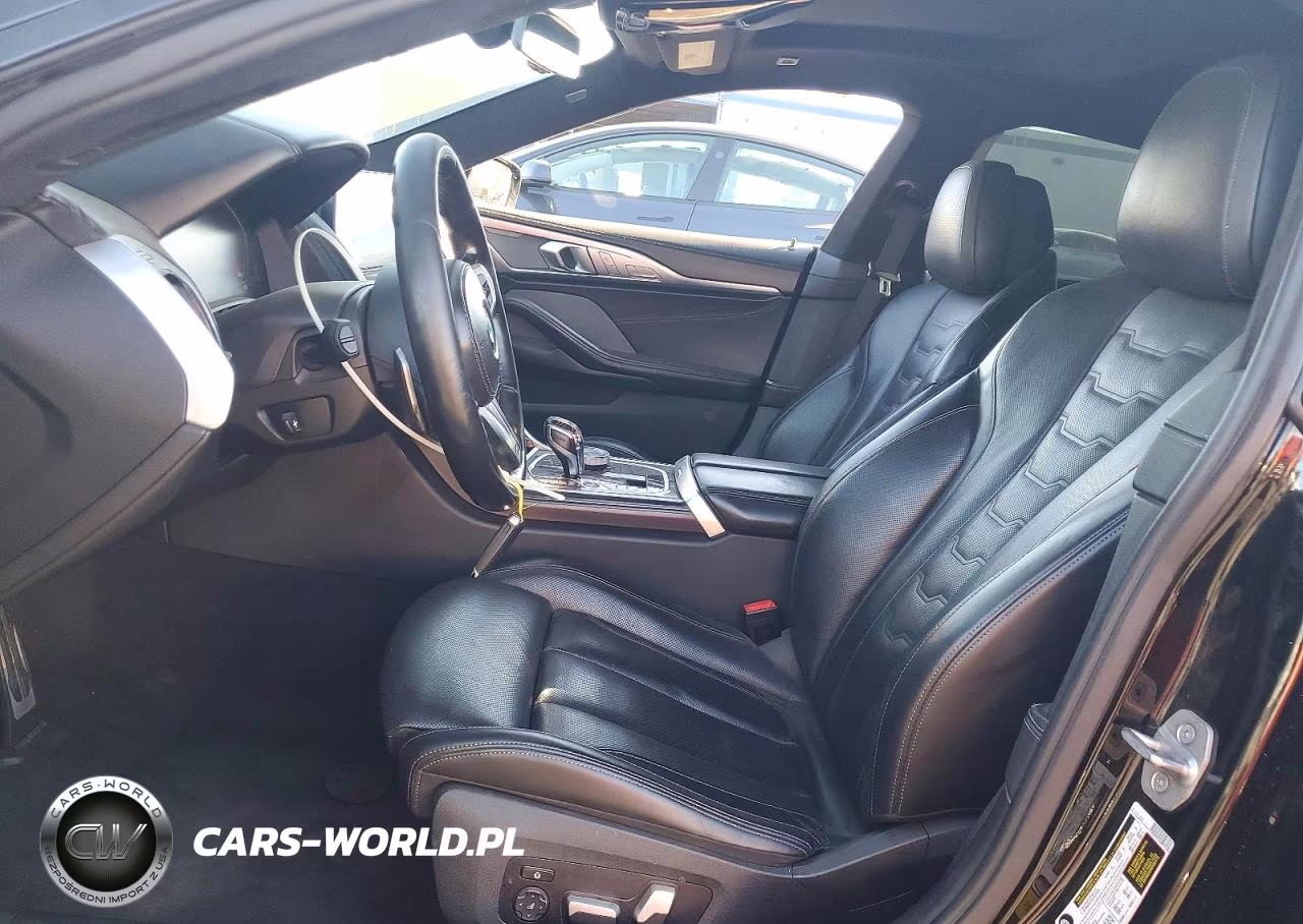 2021 BMW M850Xi VIN:WBAGV8C00MCF81417 - 7